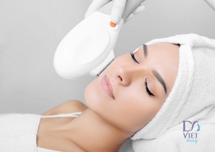 Điều trị đốm nâu, tàn nhang bằng phối hợp Laser Picoseco