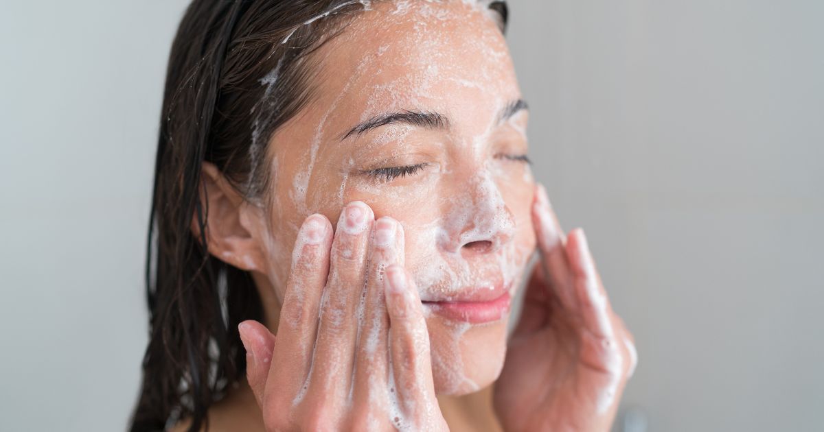 cách khắc phục nám chân sâu