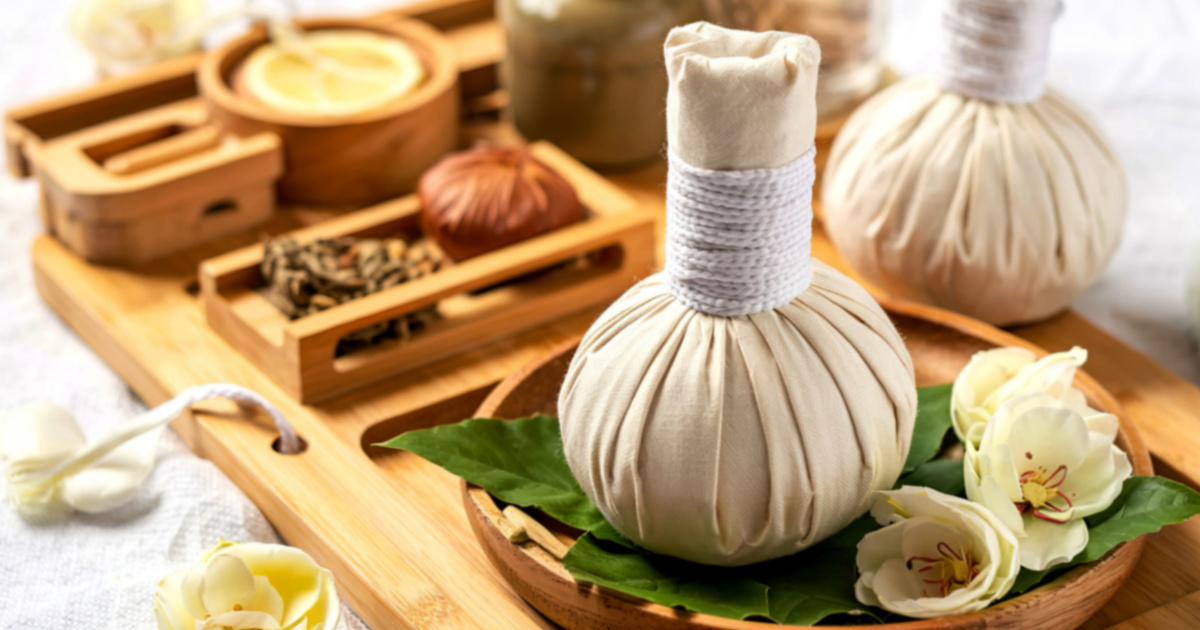 Cách xử lý mụn nhọt ở chân tại nhà an toàn